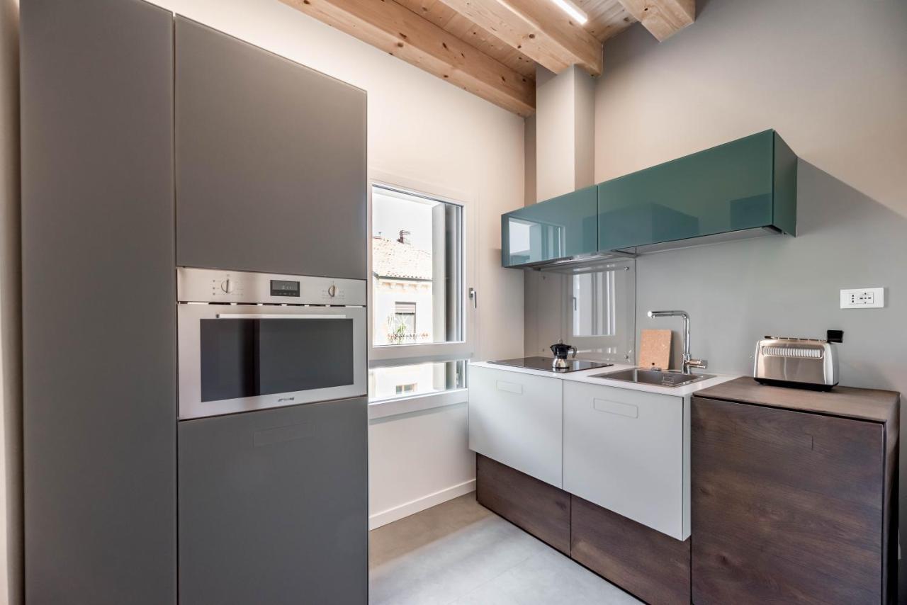 Palazzo '900 Design Flats - Il Caffe Apartment Padova Luaran gambar