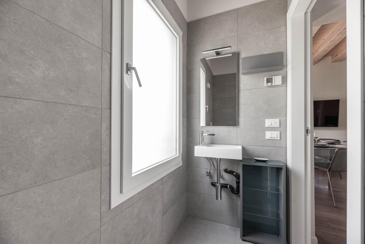 Palazzo '900 Design Flats - Il Caffe Apartment Padova Luaran gambar